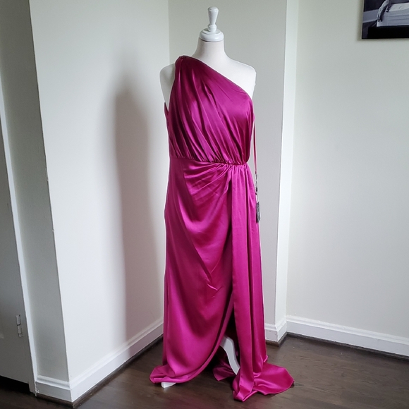 Mac Duggal Dresses & Skirts - NWT Mac Duggal Gathered One Shoulder Satin Faux Wrap Gown sz 10